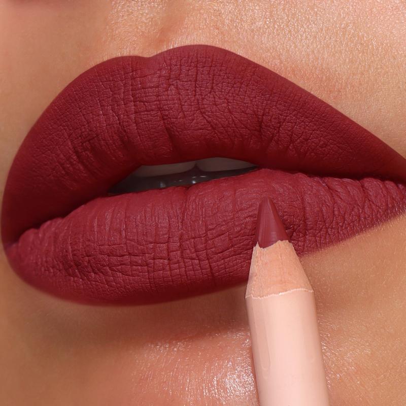 Signature Lip Pencil (012, Daring Red)