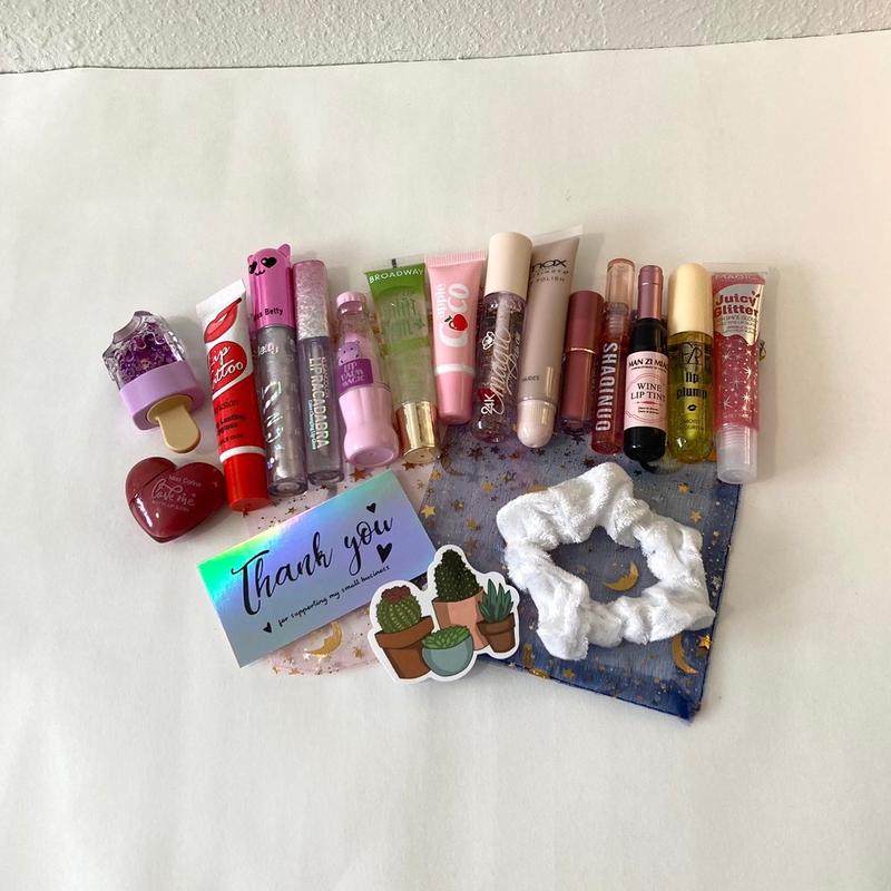 Lip Gloss Bundle Mystery or Choose on Live, Lip Care, Lip Products, Lip Oil, Lip Balm, Lip Stick, Lip Plump, Lip Scrub, Lip Tint, Lip Gloss Set, Lip Gloss Scoop, Makeup Bundle, Lipstick, Plumper, Surprise Bag, Cosmetic Glossy and Matte