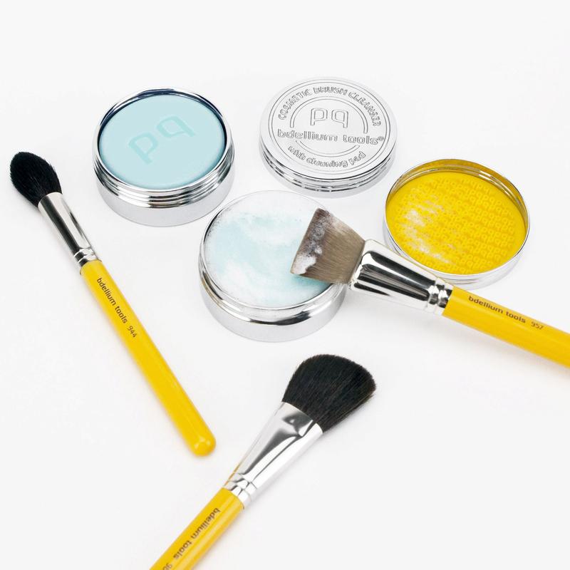 Bdellium Tools Cosmetic Brush Cleanser - Ocean Breeze for Cleaning and Conditioning Makeup Brushes Silicone Avocado