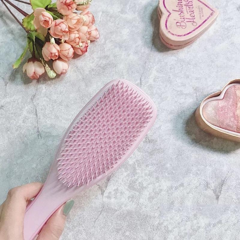 Tangle Teezer Ultimate Detangler Hairbrush for Wet & Dry Hair, Eliminates Knots & Reduces Breakage for All Hair Types